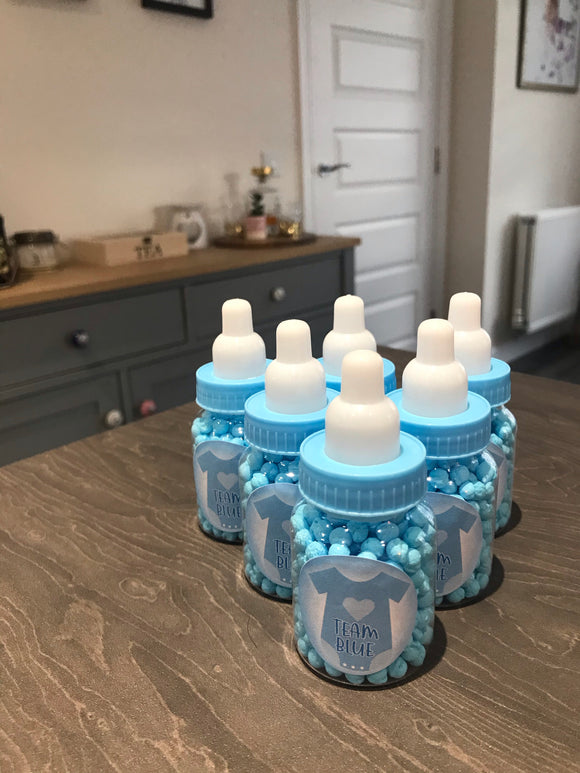 6 x Baby Shower Favours - Team Blue - Baby Bottle Filled with Millions (blue/bubblegum)